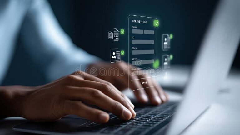 Cómo Sacar Turno en ANSES Para Solicitar un Préstamo Rápido 27 persona usando computadora para tramite online 1