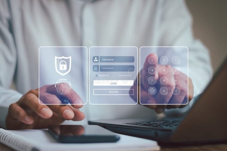 Cómo puedo iniciar sesión en Mi Progresar de manera segura 6 persona usando laptop con candado digital